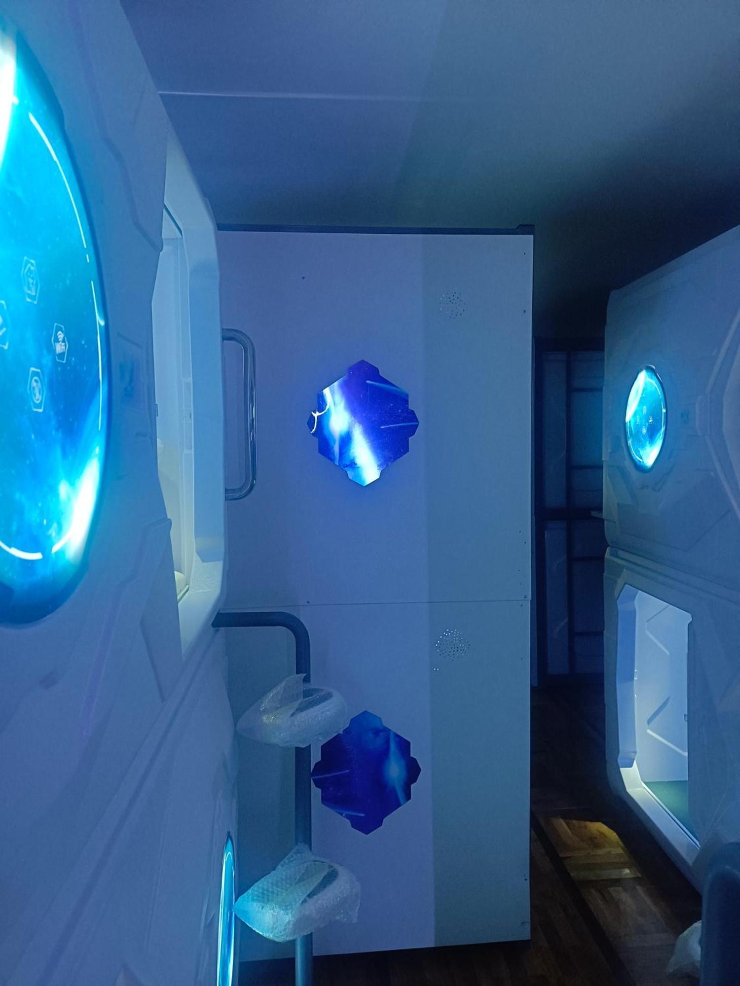 Panda Victor Space Capsule Hostel-Neo Nomad Belgrade Exterior photo
